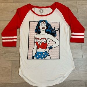 DC Comics Wonder Woman T- Shirt Size XL